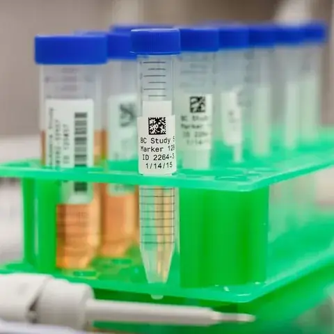 Chemical & Solvent-Resistant Lab Labels detail view 3