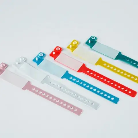 Patient & Laboratory Wristbands detail view 5