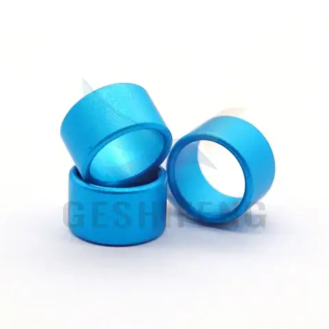 Closed Pigeon Rings detail view 4