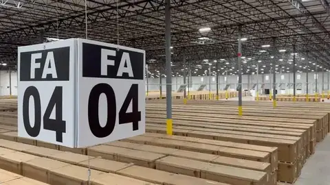 Warehouse Aisle & Bay Signs detail view 6